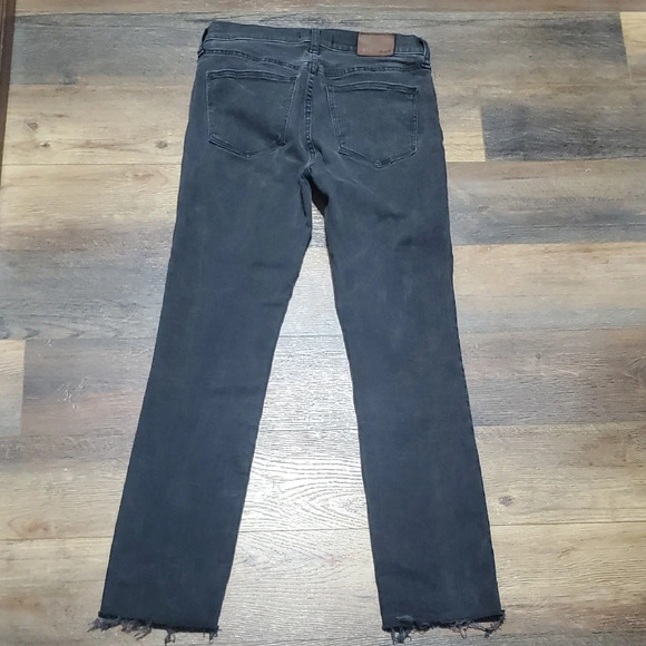 Madewell Black Straight Leg Jeans with Frayed Hem - Picture 8 of 8